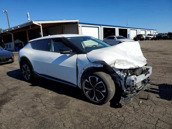 2024 KIA EV6