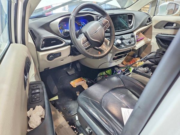 2022 CHRYSLER PACIFICA Touring L — CKPT