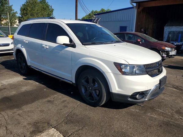 2019 DODGE JOURNEY Crossroad