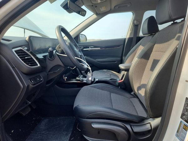 2025 KIA SELTOS S, X-Line