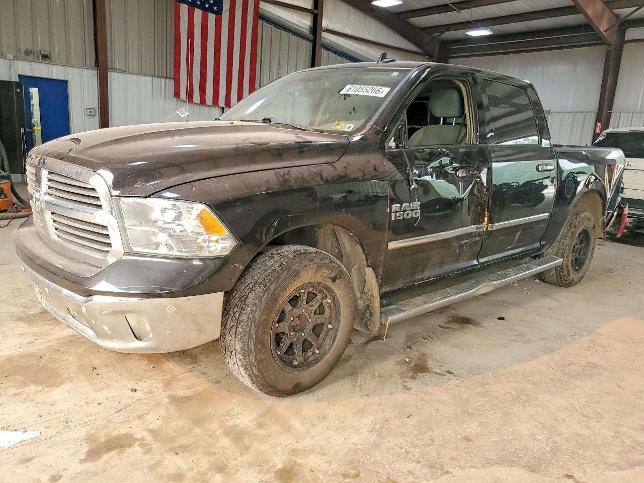 2018 RAM 1500 SLT CREW CAB 4X4