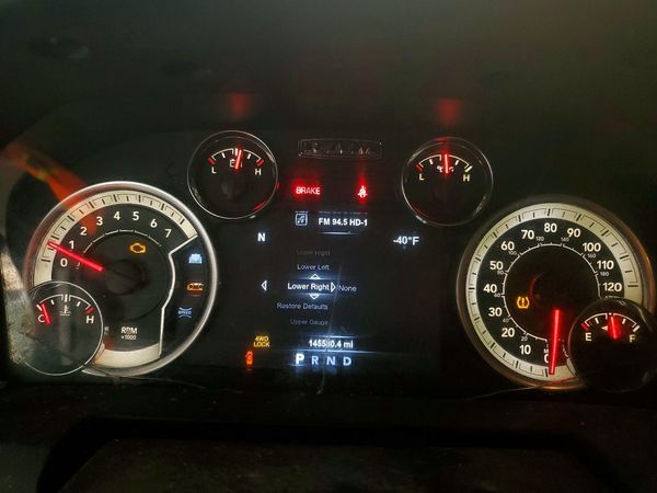 2018 RAM 1500 SLT CREW CAB 4X4