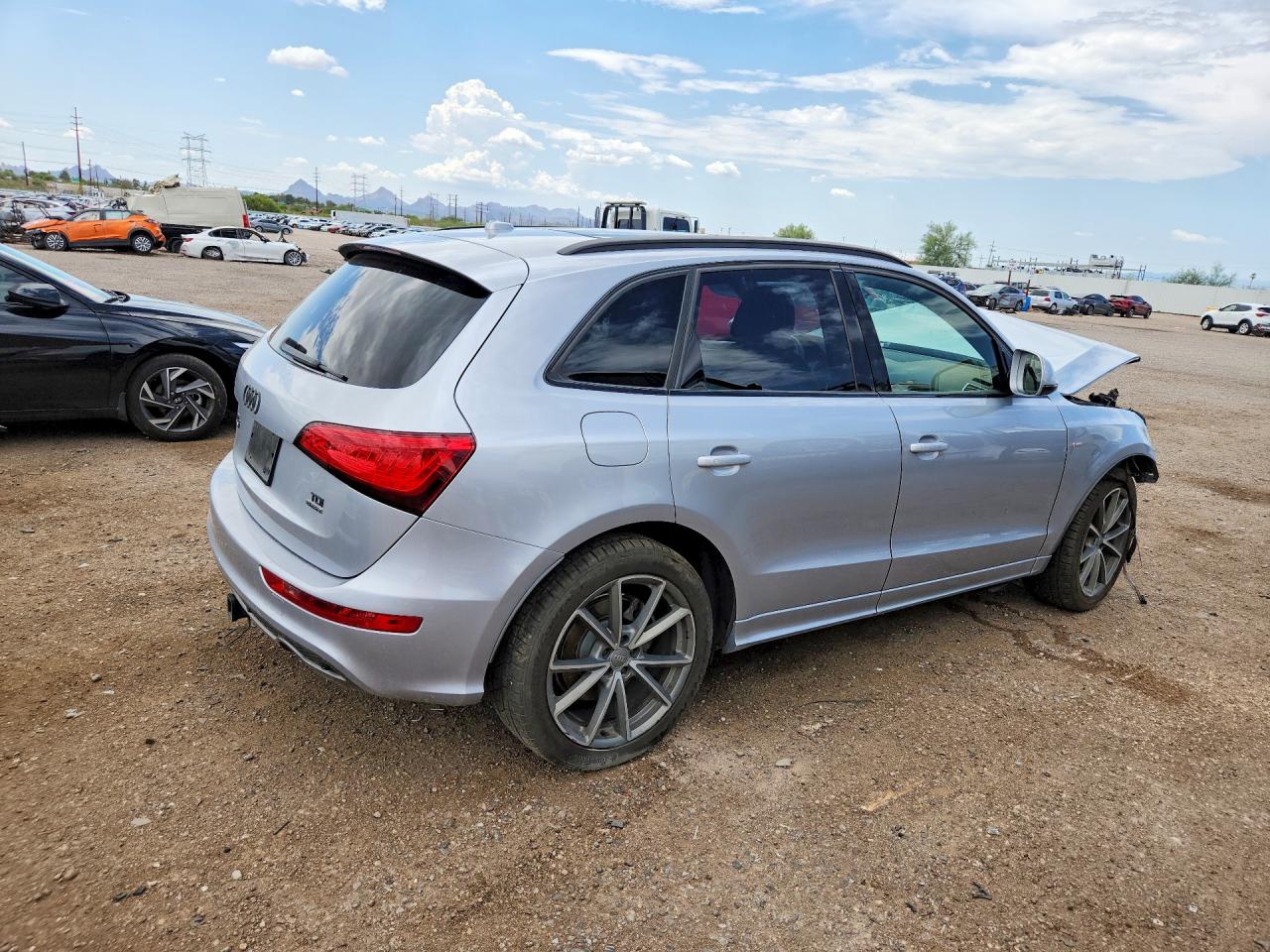2016 AUDI Q5