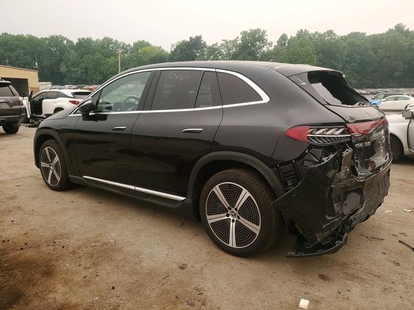 2025 MERCEDES-BENZ EQE SUV