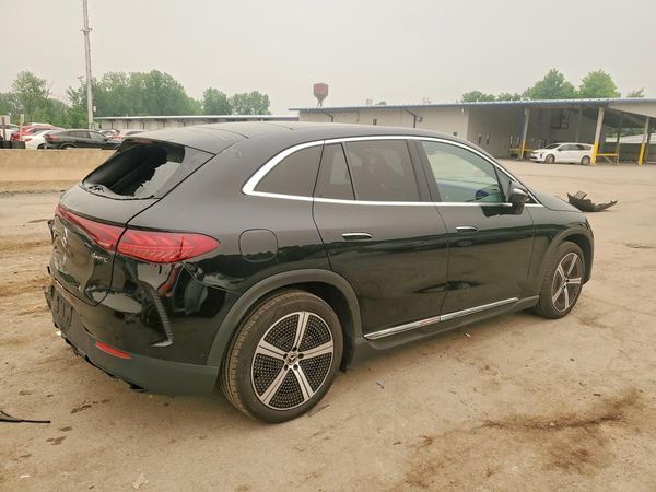 2025 MERCEDES-BENZ EQE SUV