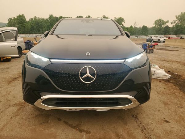 2025 MERCEDES-BENZ EQE SUV