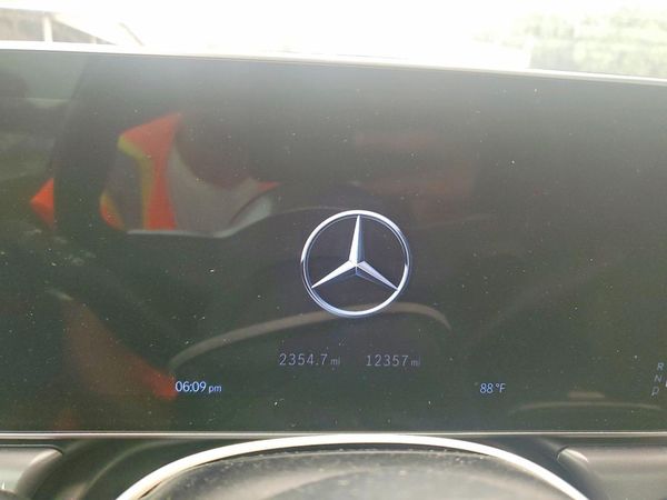 2025 MERCEDES-BENZ EQE SUV