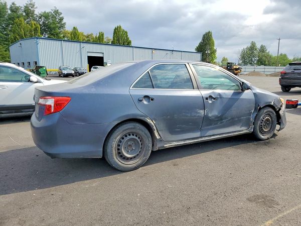 2013 TOYOTA CAMRY