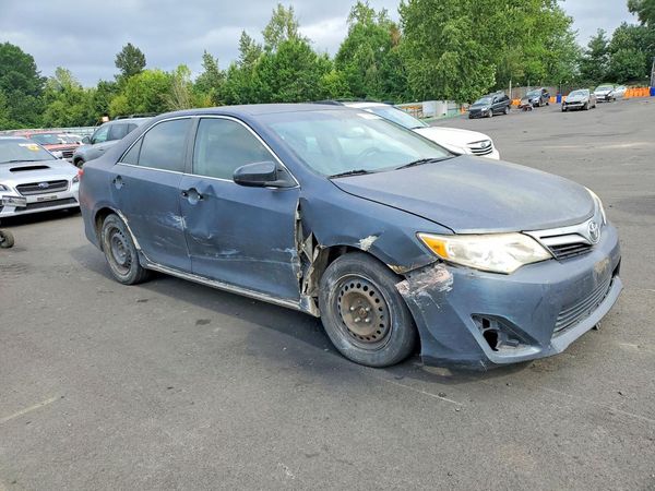 2013 TOYOTA CAMRY