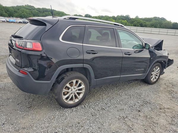 2019 JEEP CHEROKEE LATITUDE FWD