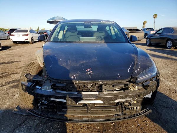 2026 TESLA MODEL 3