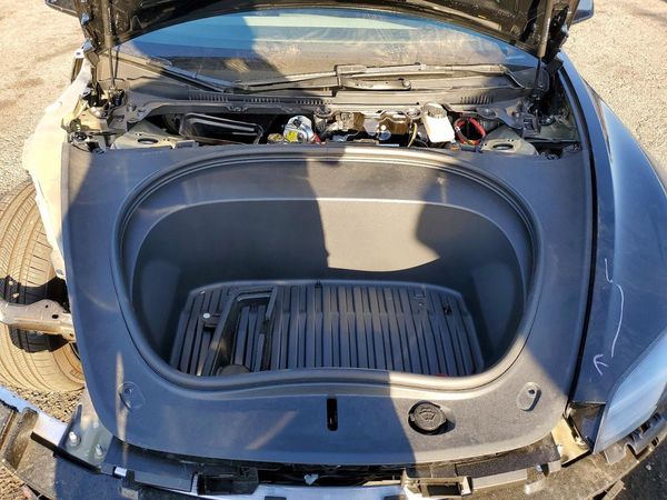 2026 TESLA MODEL 3