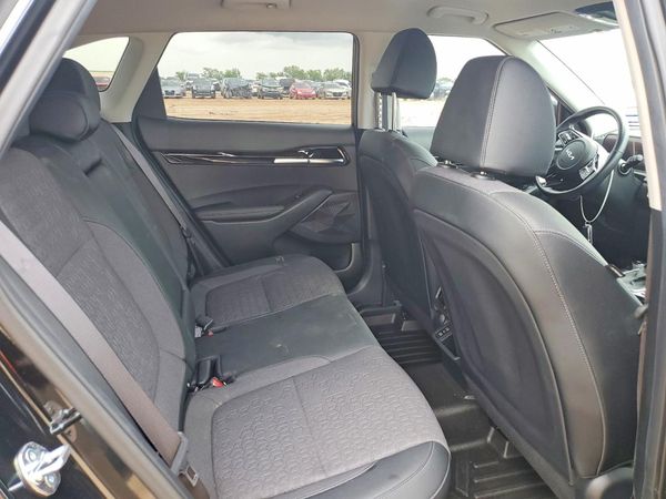 2024 KIA SELTOS S, X-Line