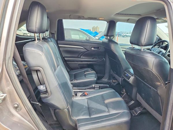 2018 TOYOTA HIGHLANDER SE/XLE