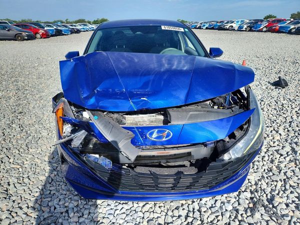 2021 HYUNDAI ELANTRA