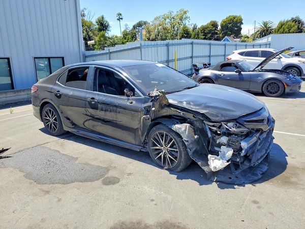 2018 TOYOTA CAMRY L/LE/SE/XLE