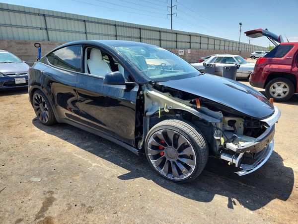 2023 TESLA MODEL Y