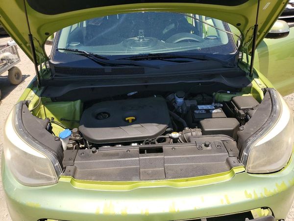 2014 KIA SOUL GLS(PLUS) — Engine bay