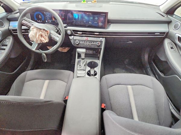 2025 HYUNDAI SONATA SE