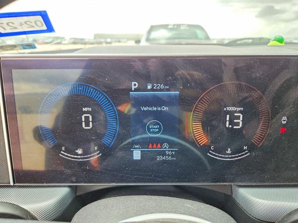2025 HYUNDAI SONATA SE