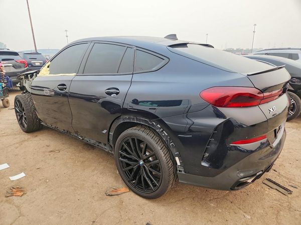 2023 BMW X6 xDrive40i