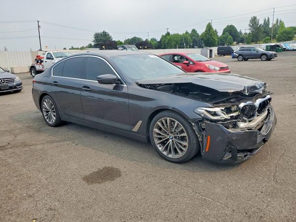 2021 BMW 530