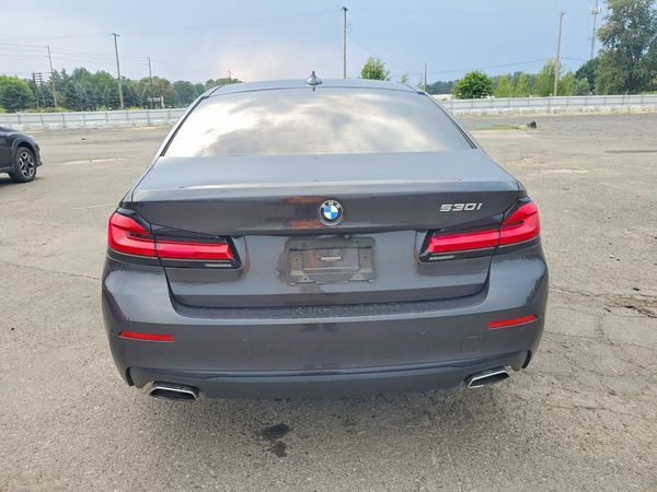 2021 BMW 530