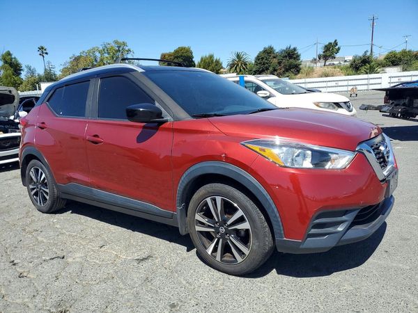 2020 NISSAN KICKS