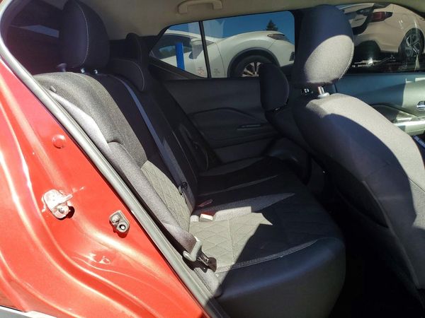 2020 NISSAN KICKS