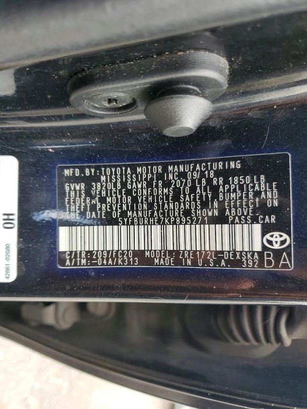 2019 TOYOTA COROLLA