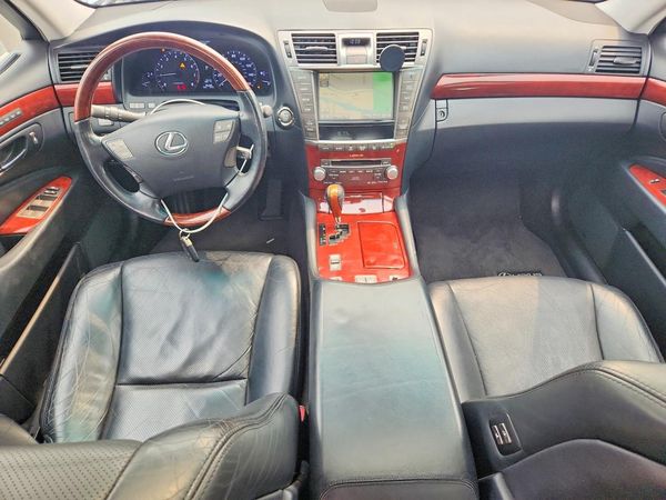 2012 LEXUS LS 460