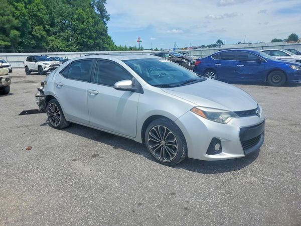 2015 TOYOTA COROLLA