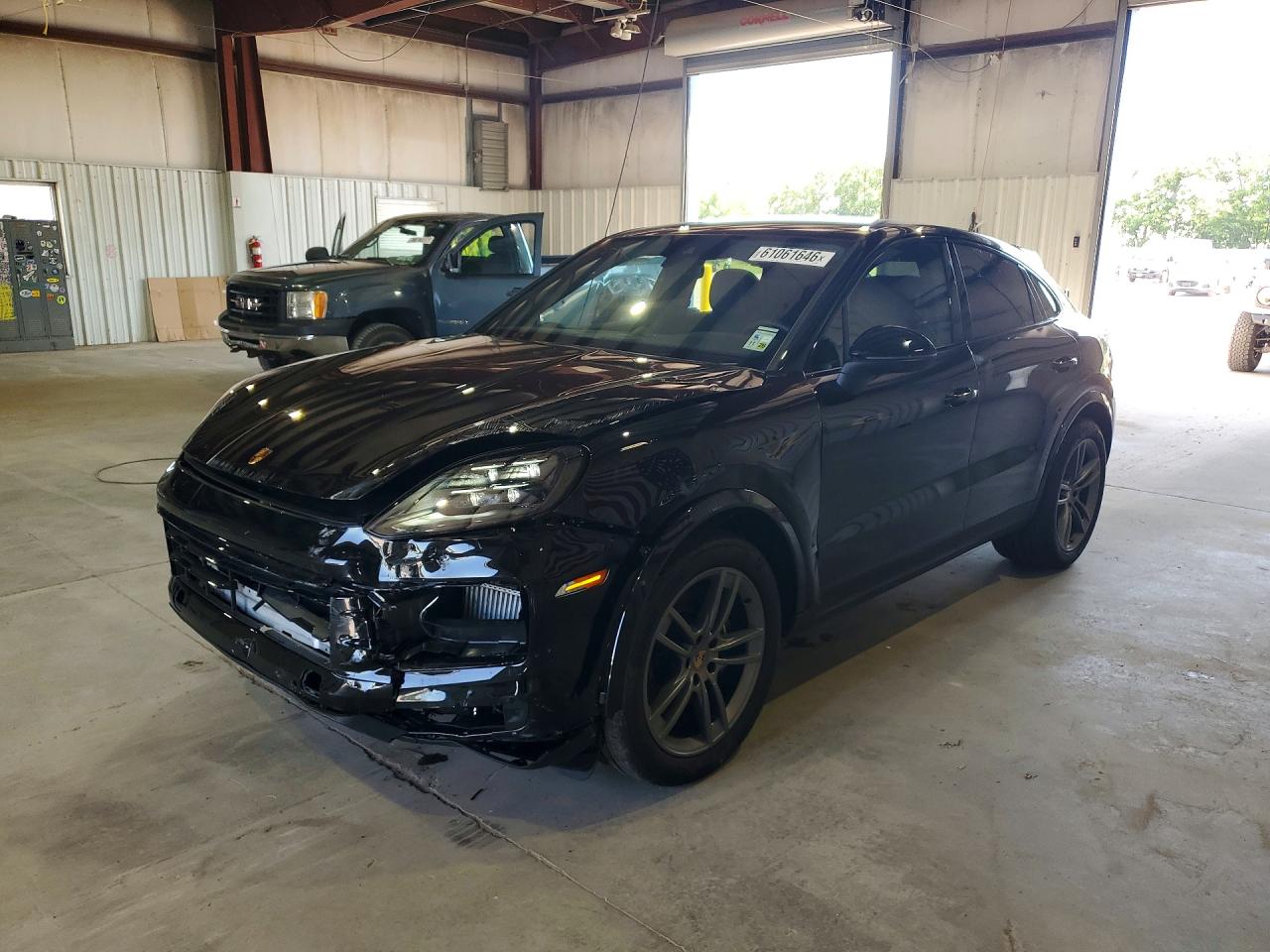 2026 PORSCHE CAYENNE Coupe