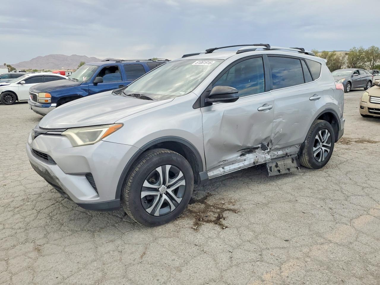 2018 TOYOTA RAV4 LE