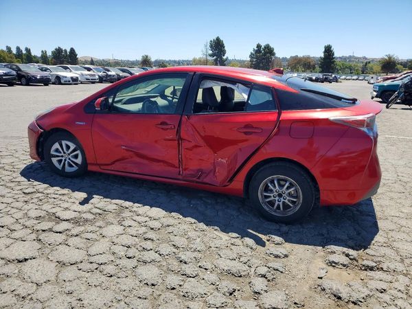 2016 TOYOTA PRIUS