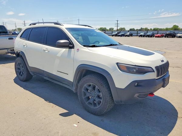 2019 JEEP CHEROKEE TRAILHAWK 4X4