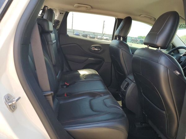 2019 JEEP CHEROKEE TRAILHAWK 4X4