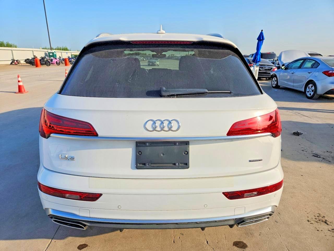 2022 AUDI Q5 S Line quattro Prestige