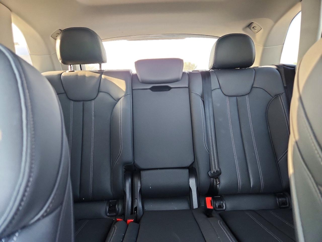 2022 AUDI Q5 S Line quattro Prestige