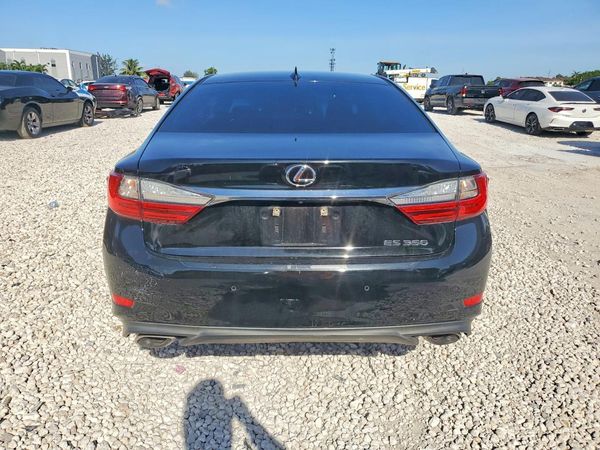 2017 LEXUS ES