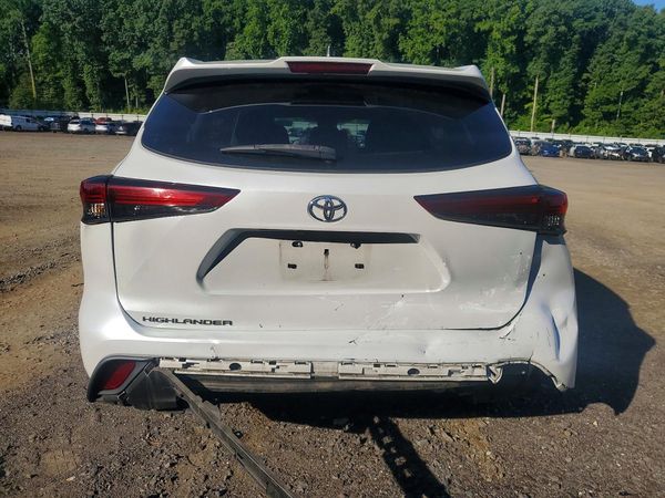 2022 TOYOTA HIGHLANDER L