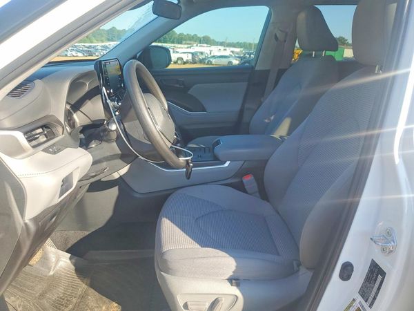 2022 TOYOTA HIGHLANDER L