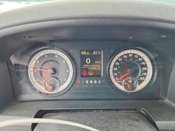 2016 RAM 1500 SLT