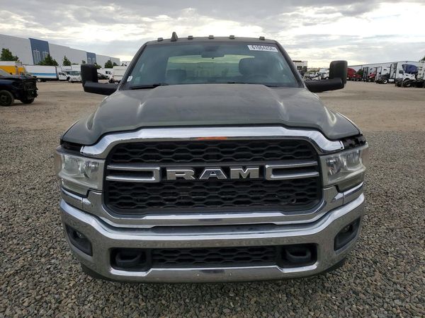 2021 RAM 3500