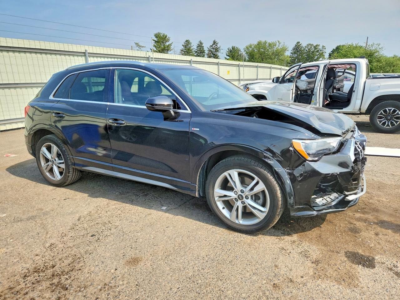 2022 AUDI Q3 S Line quattro Premium