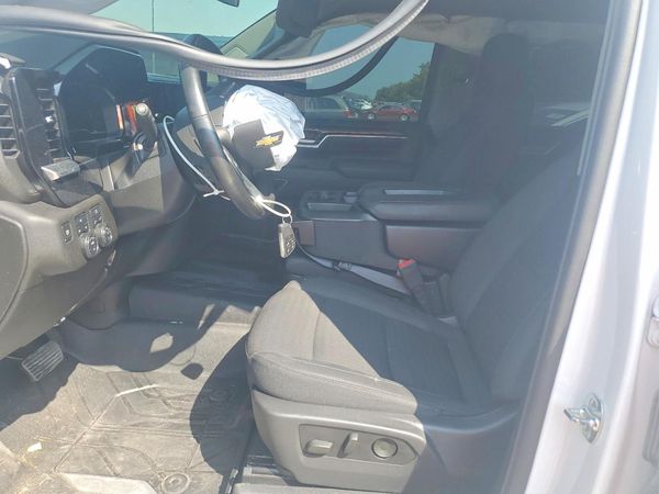 2025 CHEVROLET SILVERADO LT — DENT