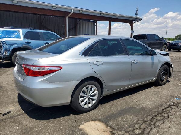 2016 TOYOTA CAMRY