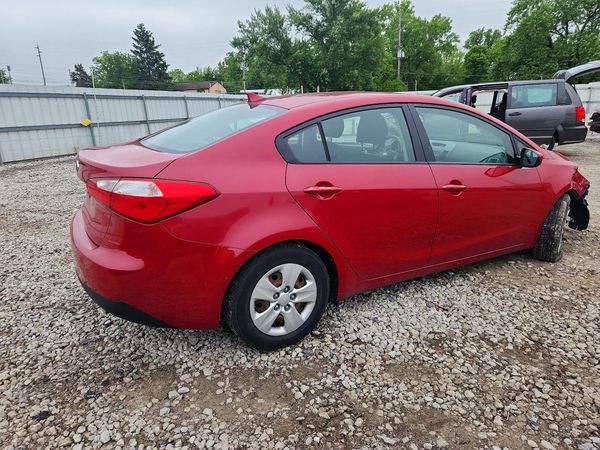 2016 KIA FORTE GL (Middle-Low Grade)