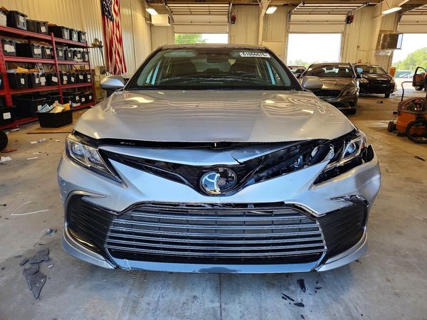 2023 TOYOTA CAMRY