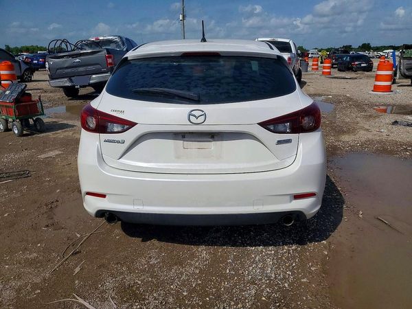 2017 MAZDA 3 Sport